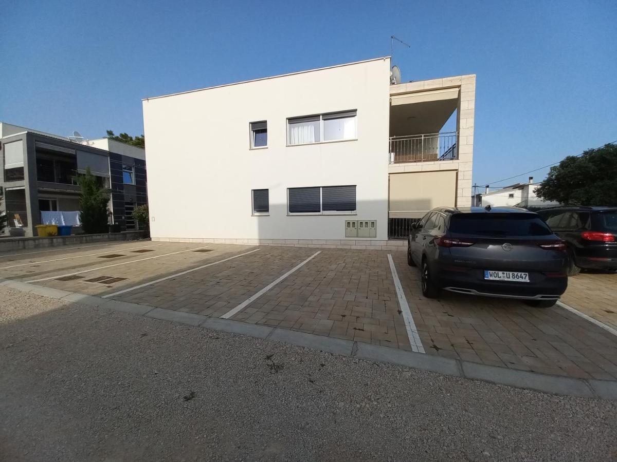 Apartmann Vir Esterno foto
